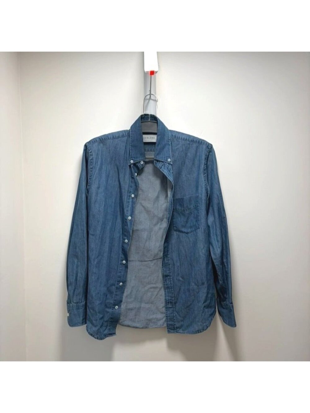 Everlane Men’s The Denim Shirt – Light/Mid Indigo – Size XS